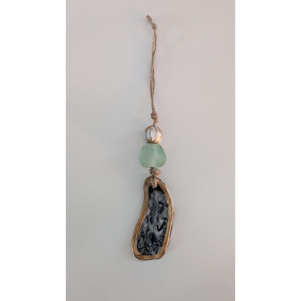 Oyster Shell Welcome Beads Wall Hanging